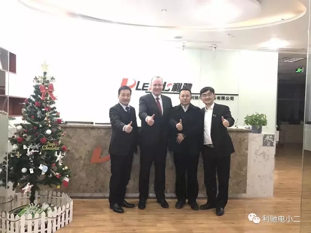斯敦贝格先生,欢迎您!