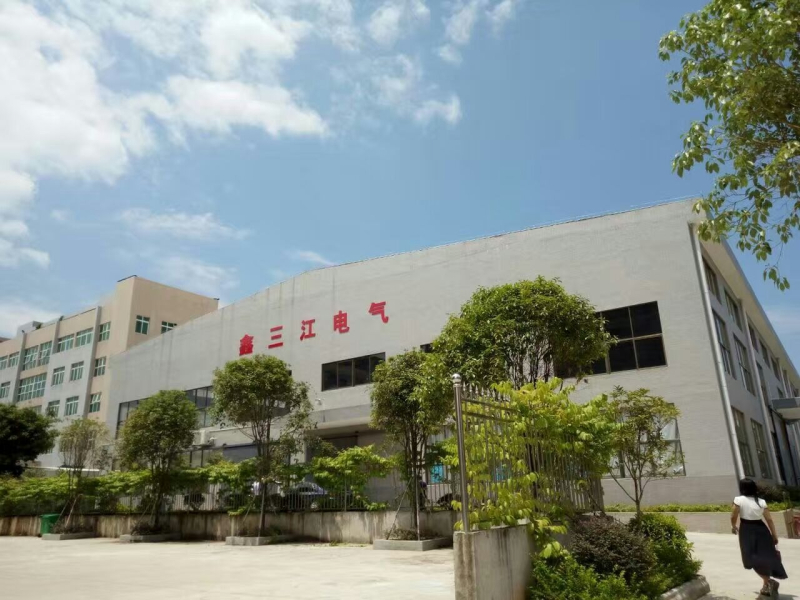 广东鑫三江电气设备有限公司800.jpg